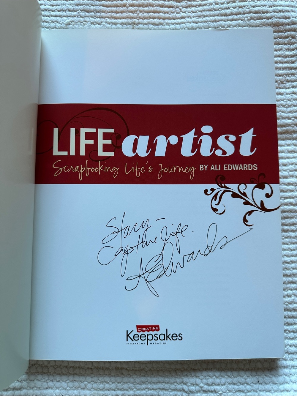 “LIFE artist” Scrapbooking Book by Ali Edwards - Picture 2 of 3